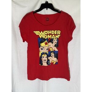 Wonder Woman Red Women's Shirt‎
